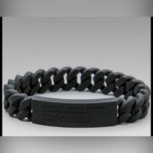 MARC JACOBS BLACK STRETCH RUBBER BRACELET NWT